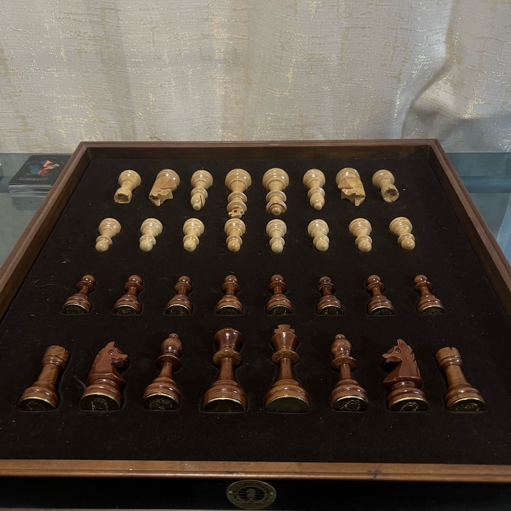 Franklin Mint Official World Federation Chess Set Wood Board & Pieces